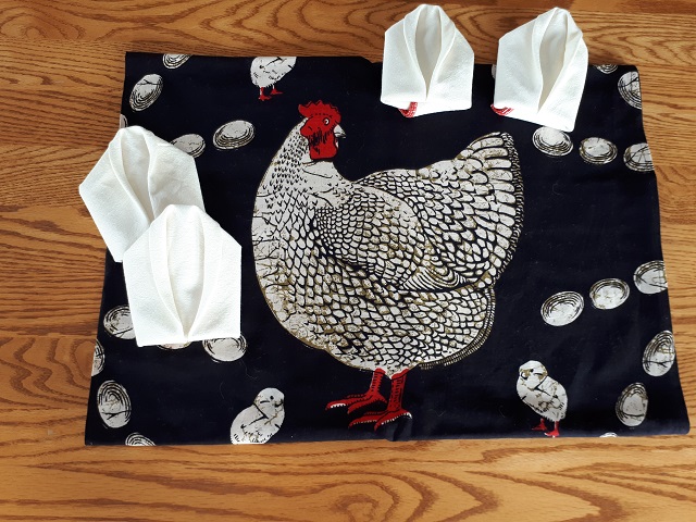 Table Cloth Chicken